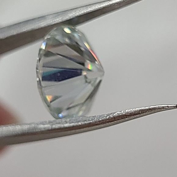 Moissanite loose 4.57 carat Gemstone - Picture 5 of 15